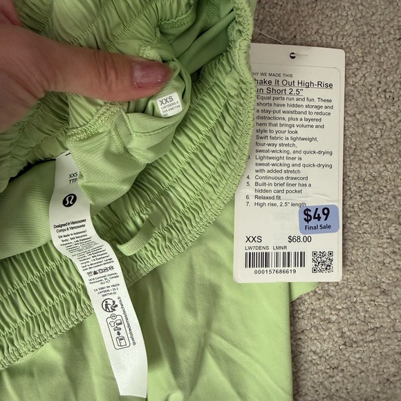 NWT Lululemon Shake It Out Shorts in Lemongrass sz XXS (2) - Picture 3 of 4